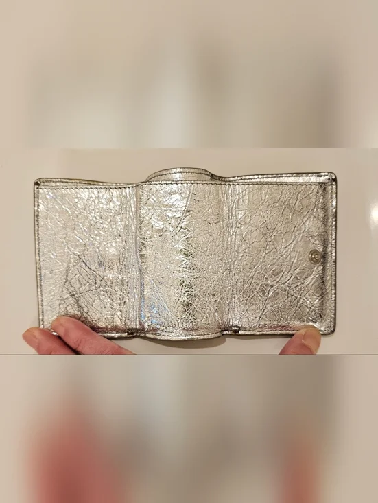 BALENCIAGA Silver Crinkle Trifold Compact Wallet - Picture 8 of 11